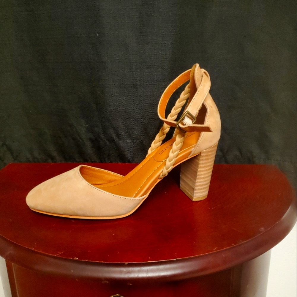 NIB block heel suede ankle strap